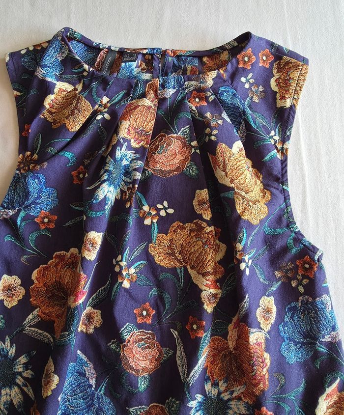 Mango MNG Collection Robe Courte Violette Bleue Imprimé Floral sans Manches Taille 34 XS - photo numéro 4