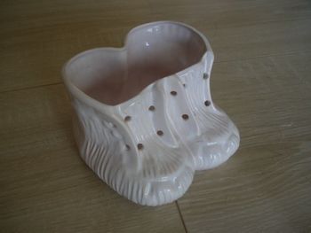 Bibelot "chaussons de bébé"