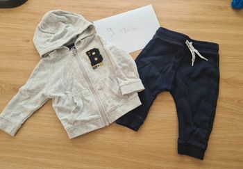 Ensemble gilet à capuche +pantalon