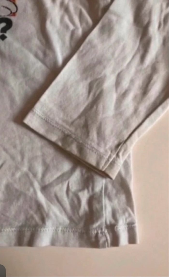 T-shirt / Sous-pull à manches longues TRÈS BON ÉTAT pour garçon taille 4 ans couleur blanc - photo numéro 6