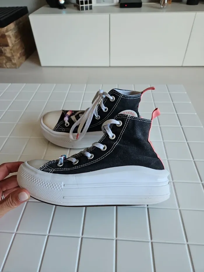 Converse noire à plateforme - photo numéro 2