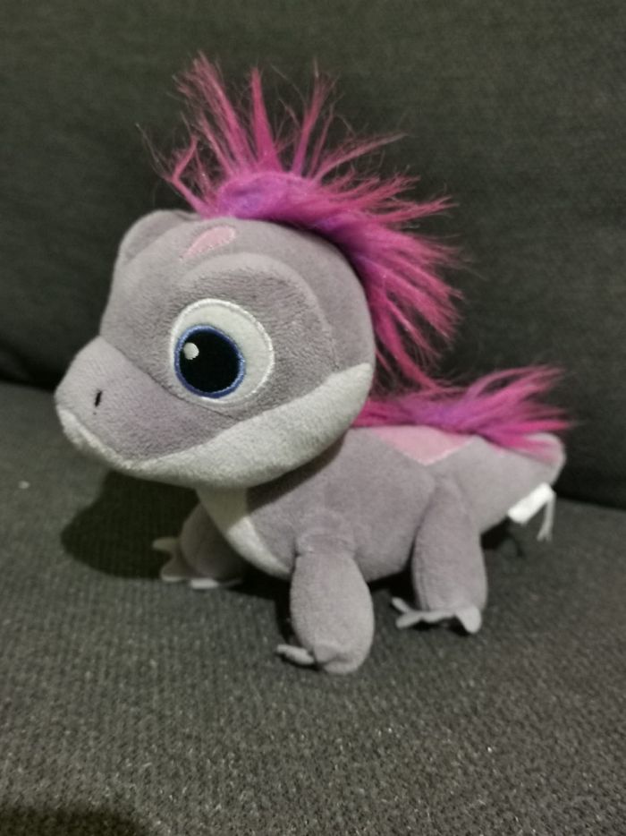 Peluche salamandre en feu disney - photo numéro 2