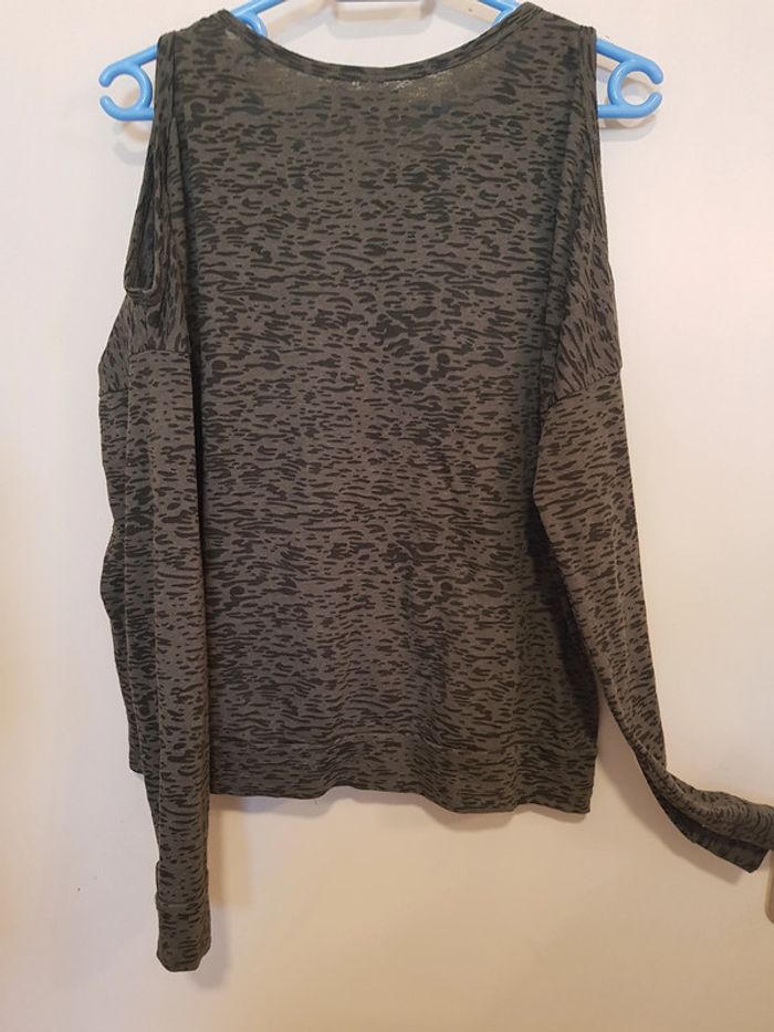 T-shirt manches longues avec épaules apparentes - photo numéro 4