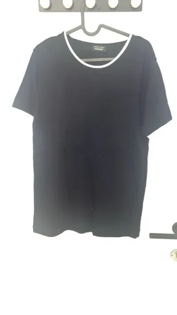 T-shirt noir Zara – Taille M – Comme neuf