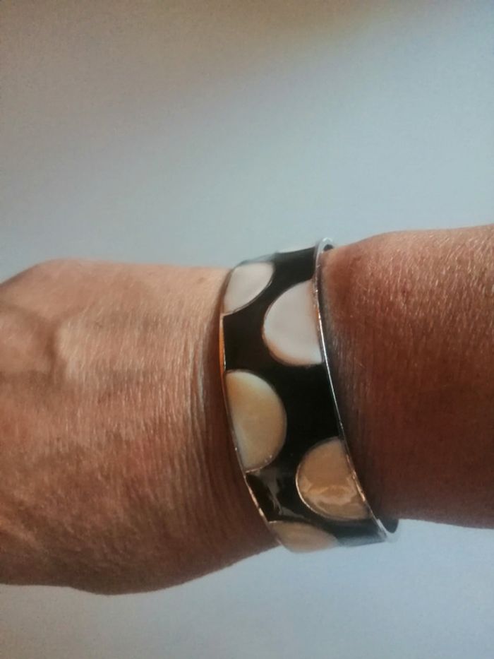 🌸Bracelet jonc noir et blanc émail Seventies "Vintage" 🌸 - photo numéro 5