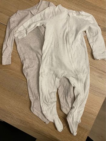 Lot 2 pyjamas 9-12mois