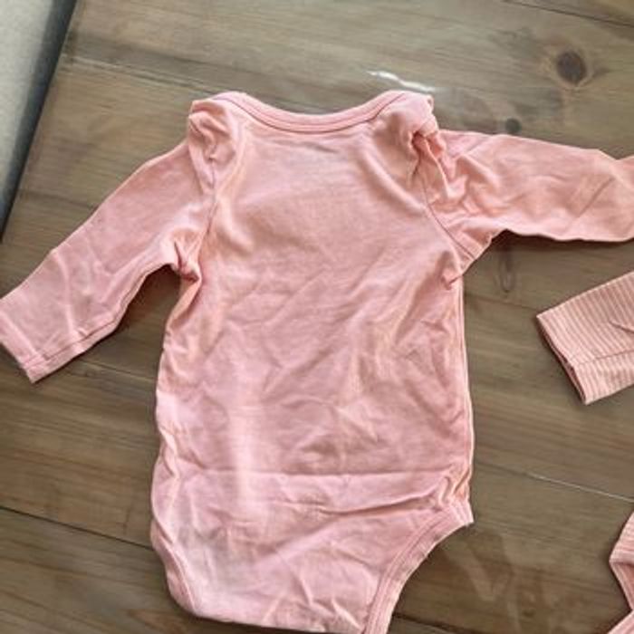 Lot 2 body tape à l’œil rose 3 mois - photo numéro 3