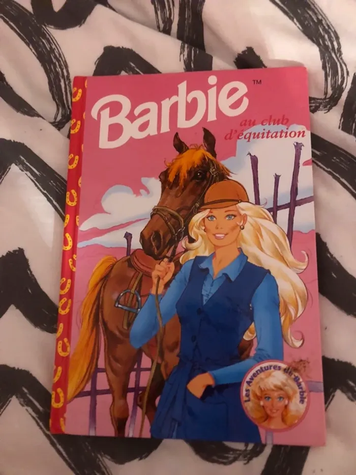 barbie et les dauphins, l’équitation , le cirque le bal - photo numéro 4