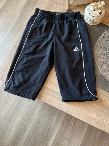 Short sport 8 ans