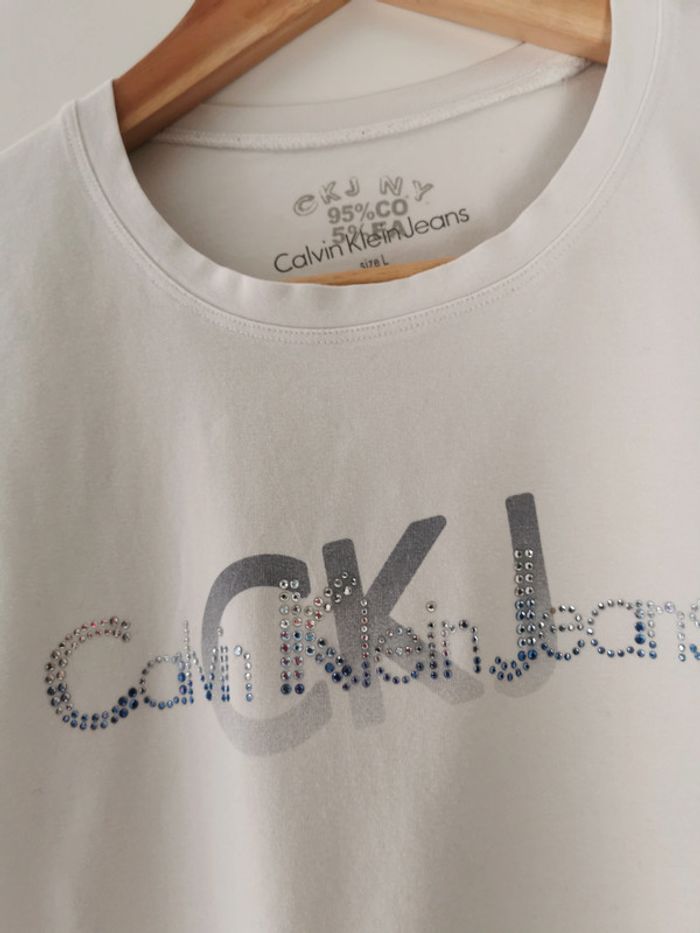 Haut Calvin Klein taille L - photo numéro 2