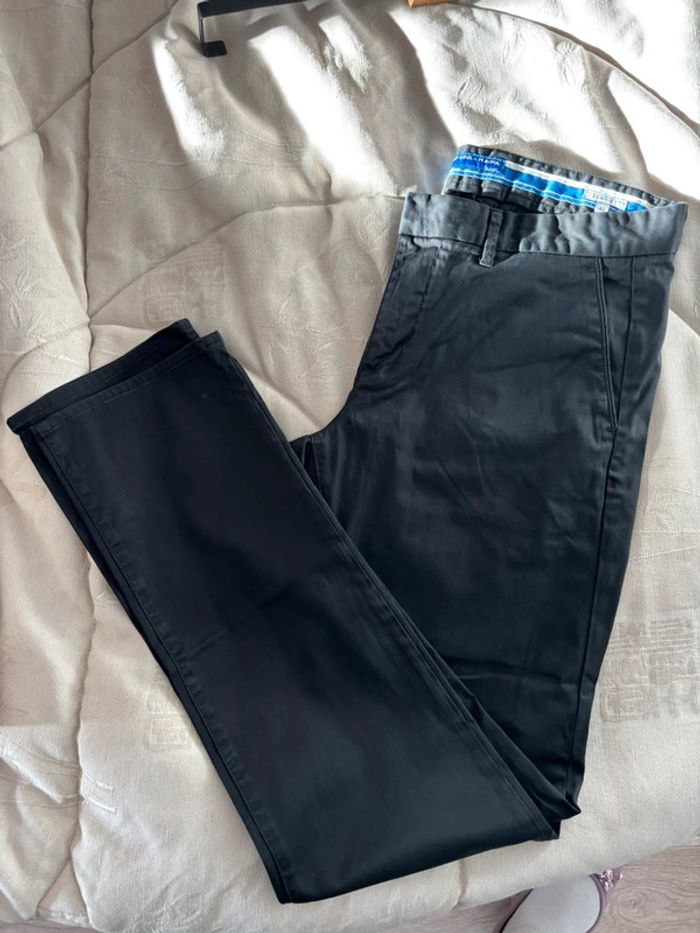 Chino noir - photo numéro 2