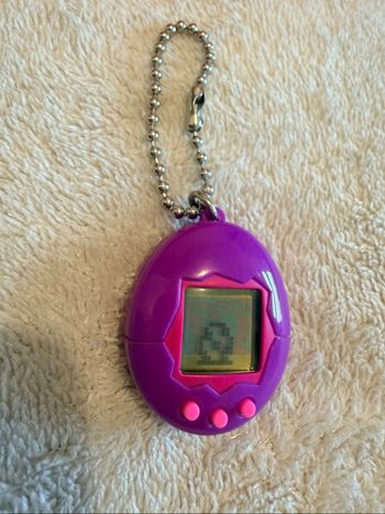 Tamagotchi nano violet