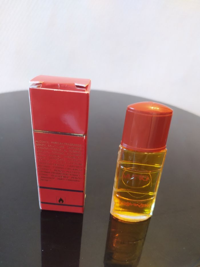 Miniature Opium Yves Saint Laurent eau de toilette 7,5 ml - photo numéro 3