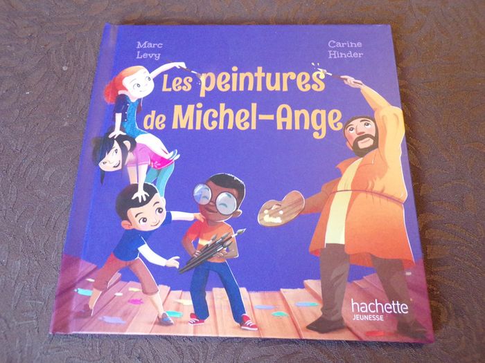 Livre macdo Les peintures de Michel-ange Marc Levy