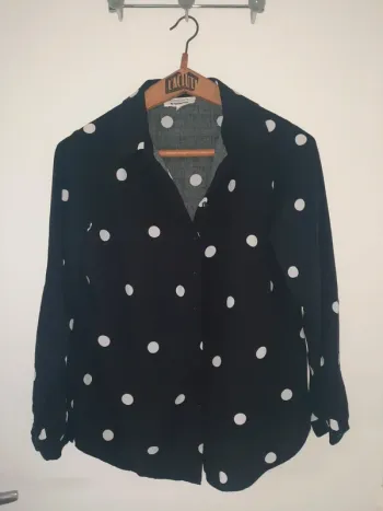 🧥 Chemise à points - Cache Cache