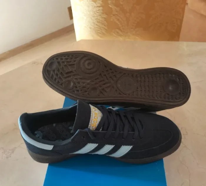 Baskets Adidas Spezial couleur bleu marine - photo numéro 3