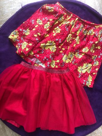 Lot jupes rouges