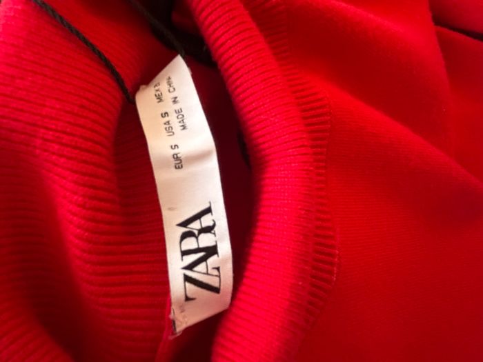 Robe rouge Zara neuve - photo numéro 4