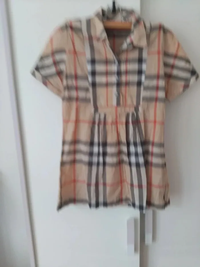 Blouse Burberry t14ans 100%coton - photo numéro 5