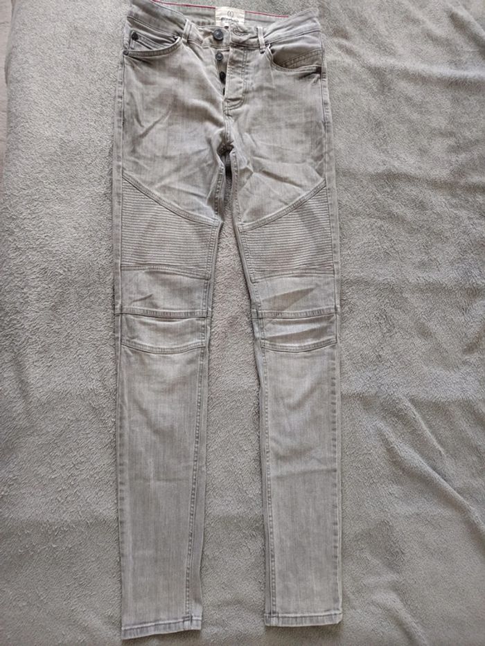 Jean Gris Bizzbee