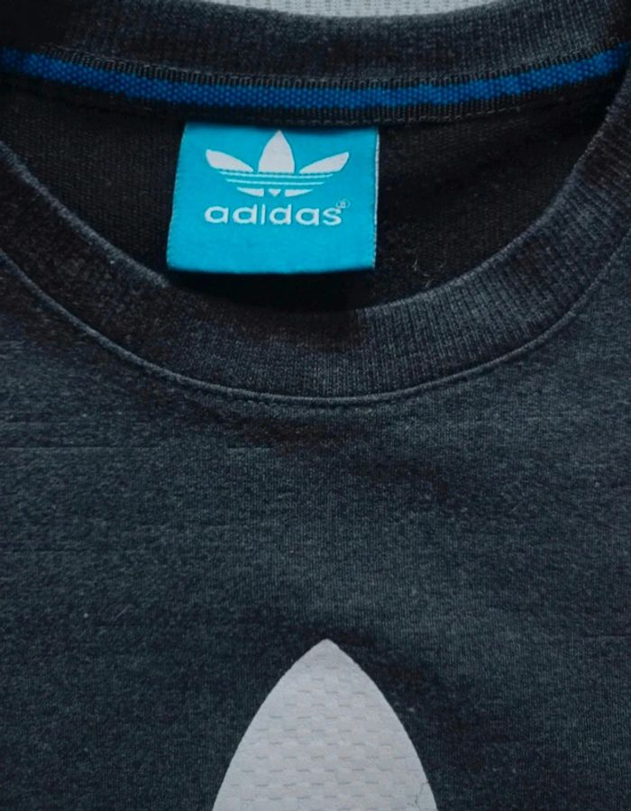 Sweat Adidas S/36 - photo numéro 2