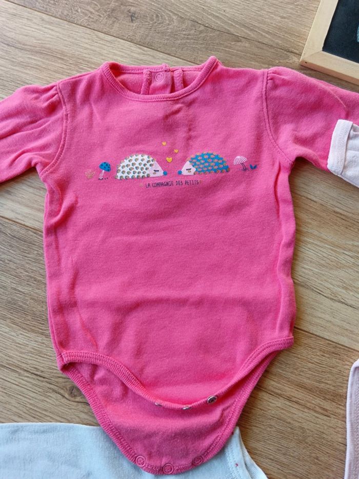 Lot de 3 bodies manches longues. - photo numéro 2