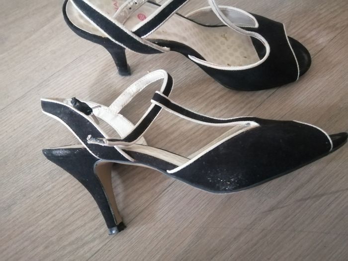 Chaussure escarpins femme. - photo numéro 3