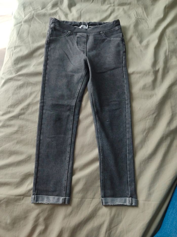 Tregging gris taille 4 ans