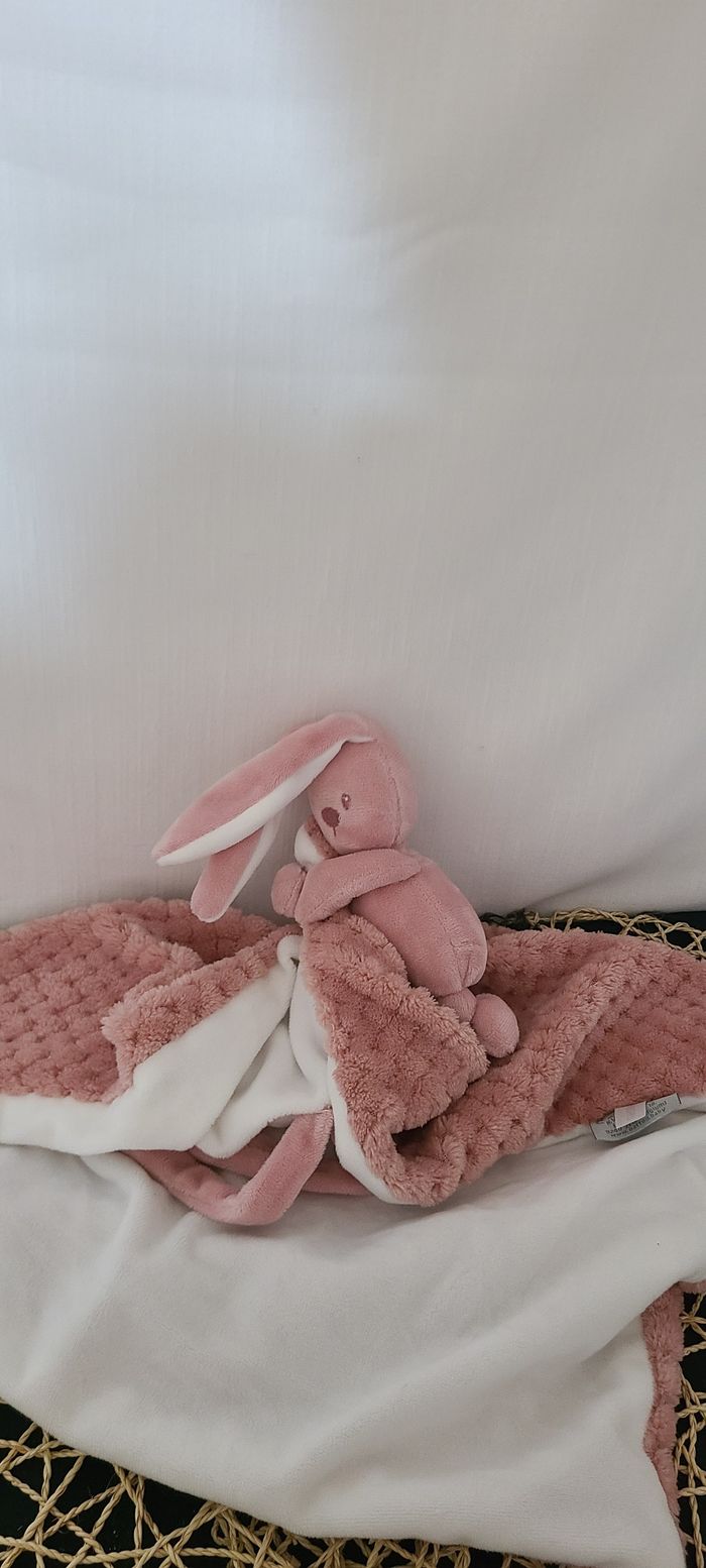 Doudou couverture lapin NATTOU Lapidou rose et blanc 40 cm - photo numéro 3