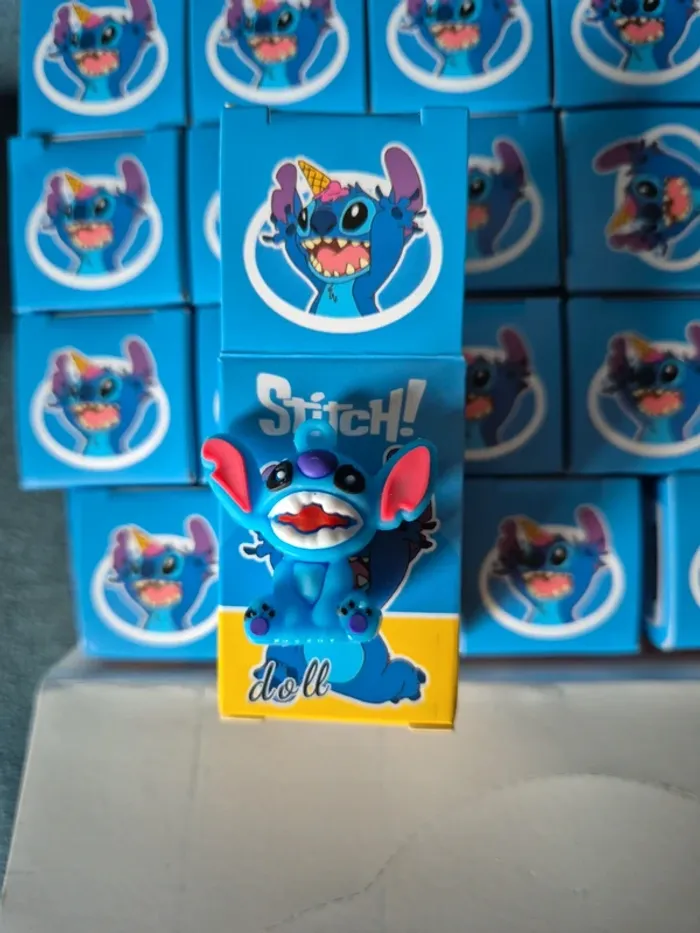 🎁 Lot de 24 mini figurines porte-clés Stitch – Idéal calendrier de l' Avent & cadeaux 🎉 - photo numéro 7
