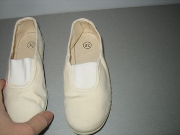 CHAUSSONS DE GYMNASTIQUE ÉCRU - P30 - n°18