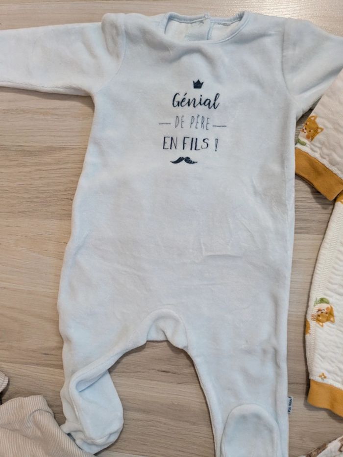 Lot de 4 pyjamas garçon 6-9 mois - photo numéro 5
