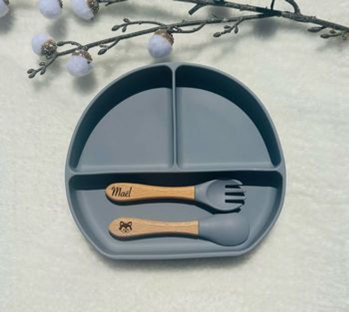 Assiette et couvert personnaliser pour bébé - photo numéro 2
