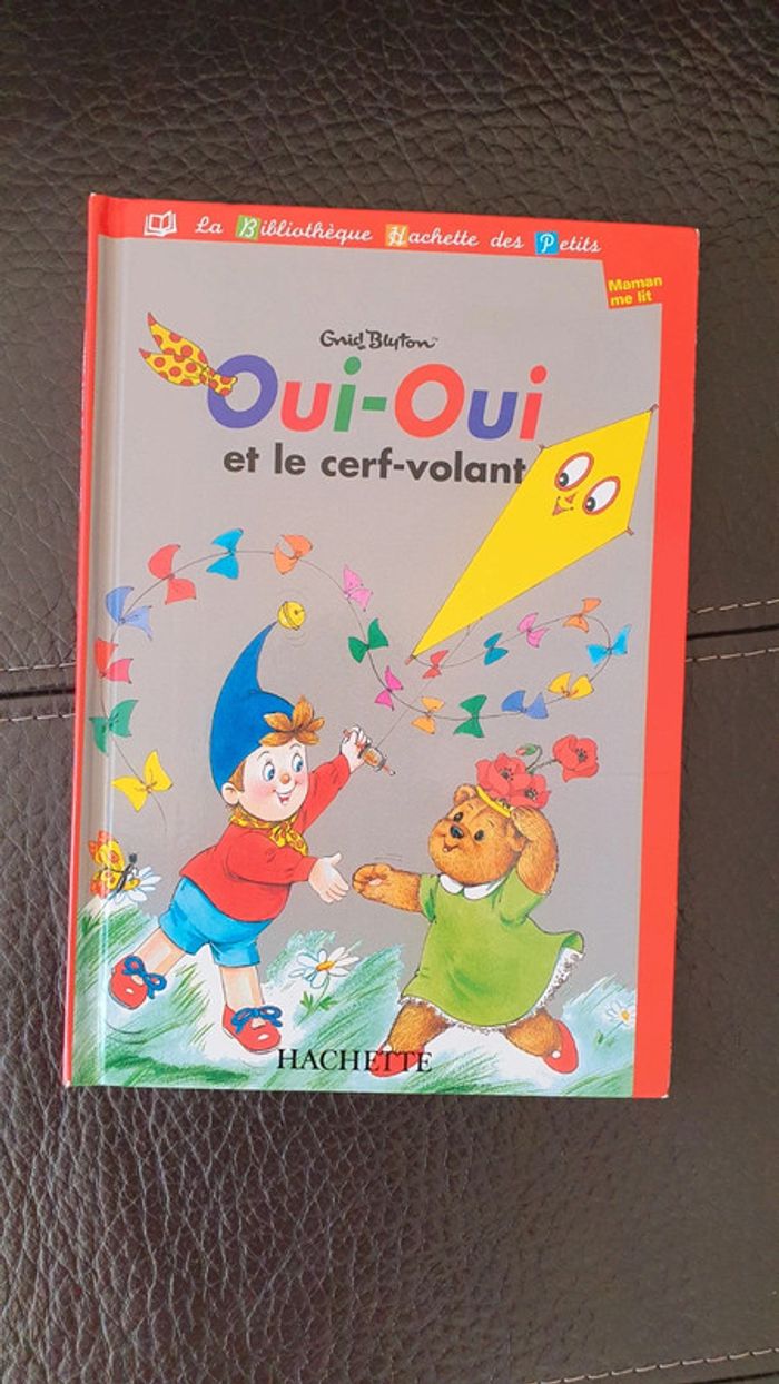 Lot livres Oui-Oui collection "Maman me lit", la bibliothèque Hachette des Petits - photo numéro 10