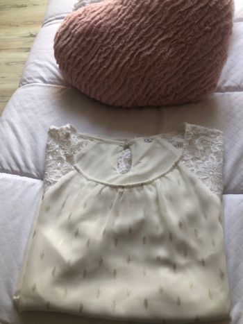 Chemise manches dentelle