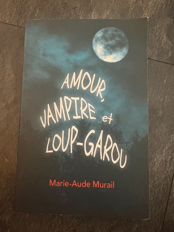 Livre : Amour, vampire et loup-garou