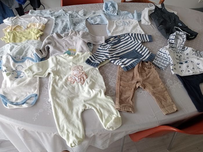 Vêtements 3 mois boite de lait neuf