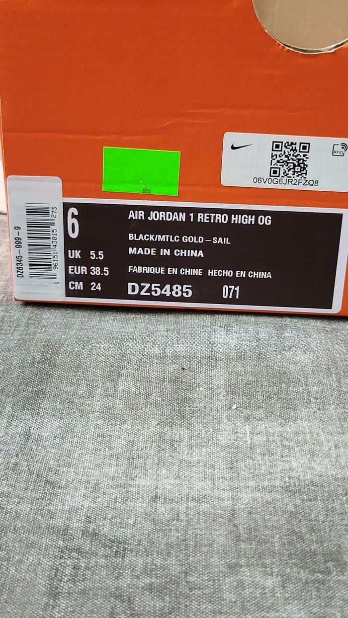 Air Jordan 1 Retro High OG Black Metallic Gold Sail - DZ5485071 - Unisex - Size : 38.5 🌈🌈 - photo numéro 10