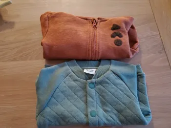 Lot de 2 gilets garçon 18 mois