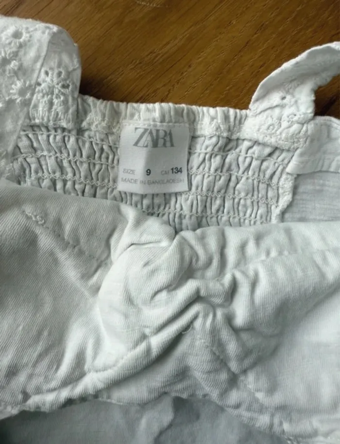 Crop top blanc broderie Zara fille 9 ans - photo numéro 3
