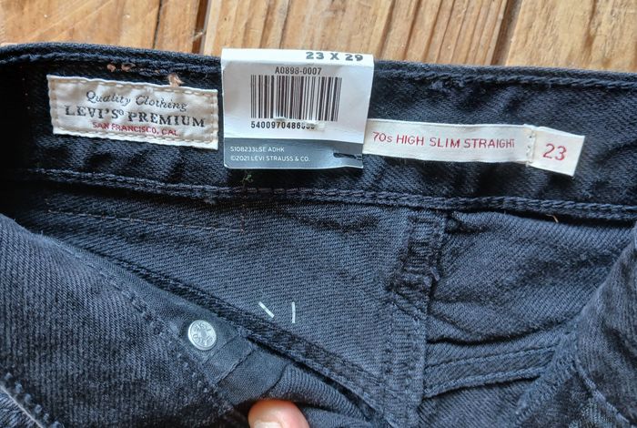 Jeans neuf Levis 70S high slim straight - photo numéro 6