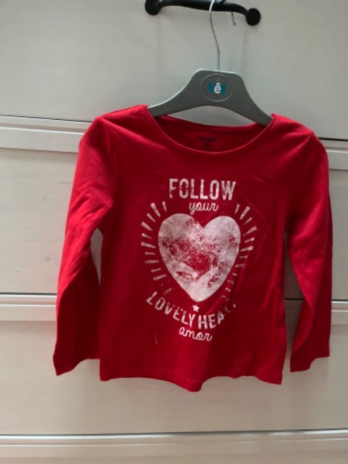 TEE shirt