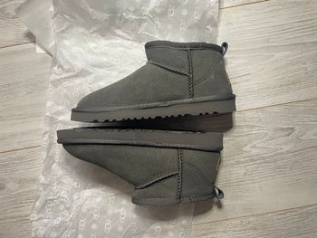 Ugg ultramini taille 38 grise 