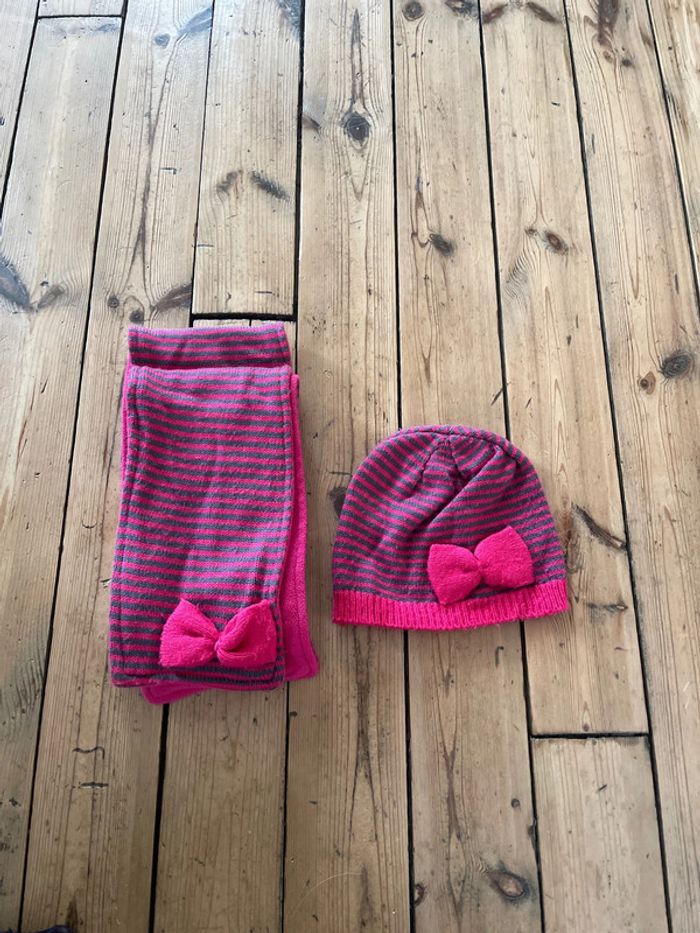 Lot écharpe et bonnet
