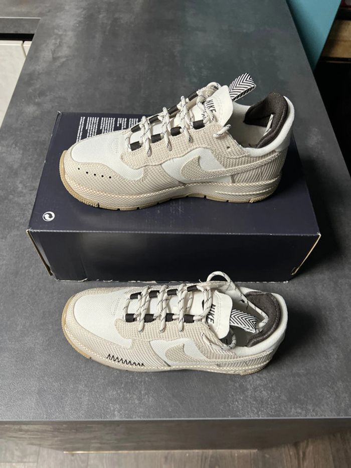 Basket Nike taille 36.5 - photo numéro 3