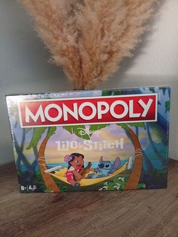 Monopoly stitch et Lilo neuf