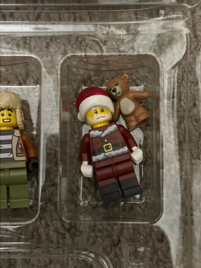 3 figurines Lego thème Noël - photo numéro 4