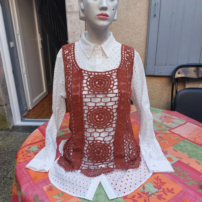 Joli top en crochet pour 36 ou 38