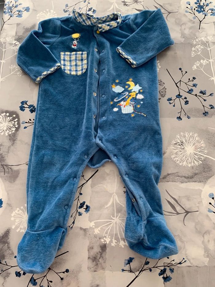 Lot pyjamas garçons en 9 mois - photo numéro 5