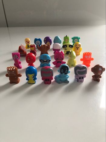 Lot 24 figurine gogo’s crazy bones original magic box ancien collection cadeaux Noel calendrier avant jeux